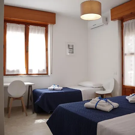 Corsaro ベッド・アンド・ブレックファスト ドンナルカタ